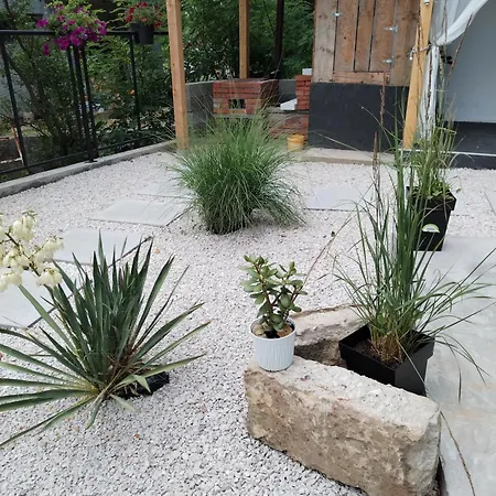 Дом отдыха Merlin House