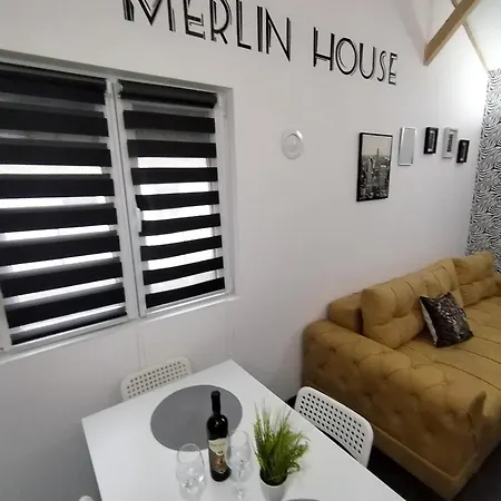 Merlin Kuca Prázdninový dům