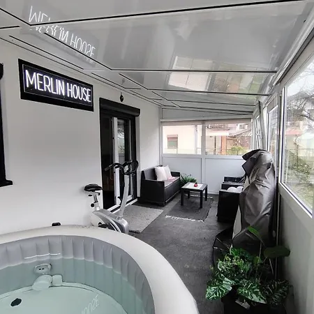 Merlin House Holiday home *