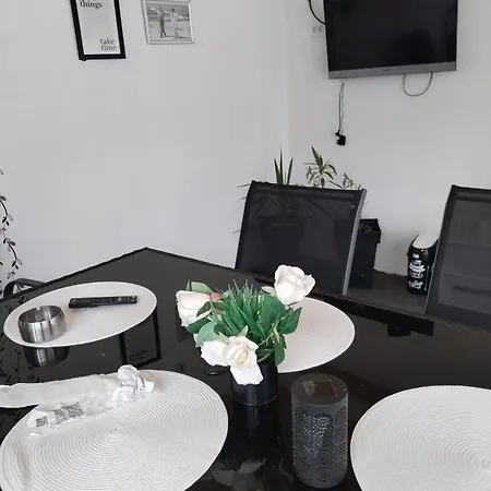 펜션 Merlin House