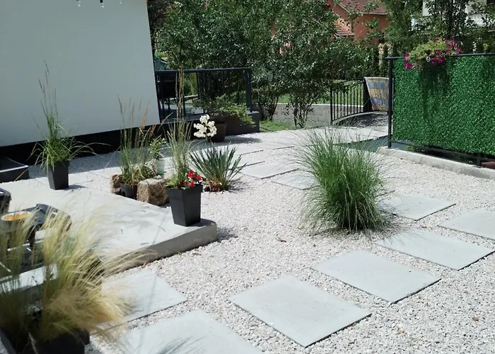 Merlin Kuca * Vrnjačka Banja