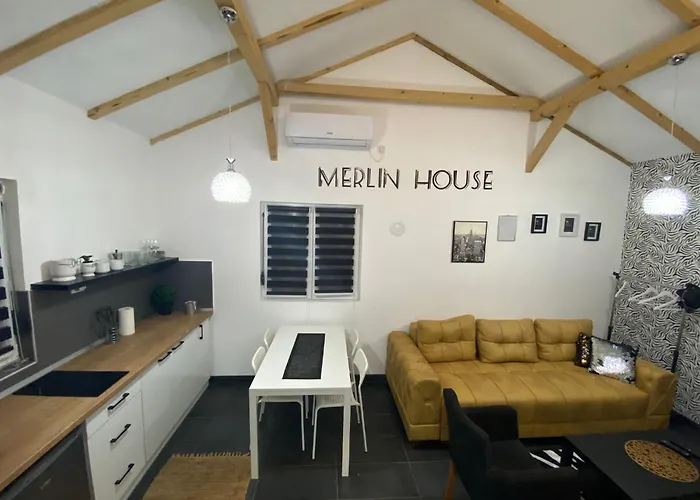 Merlin Kuca 別荘