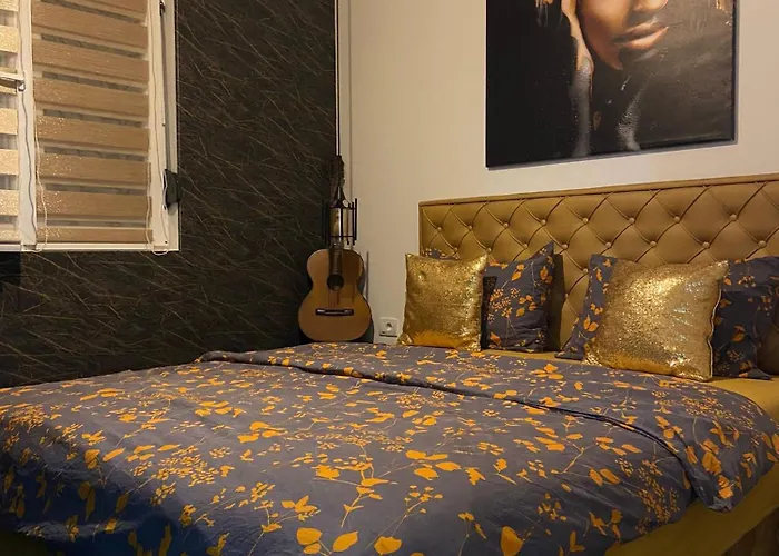 別荘 Merlin Kuca *