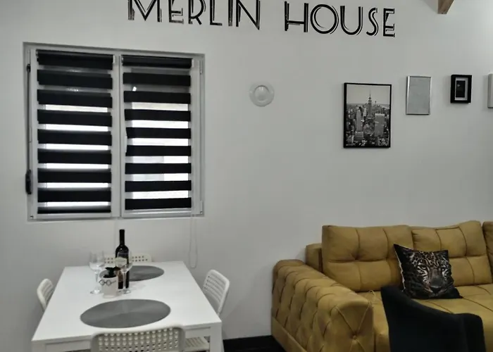 Merlin Kuca 別荘 *