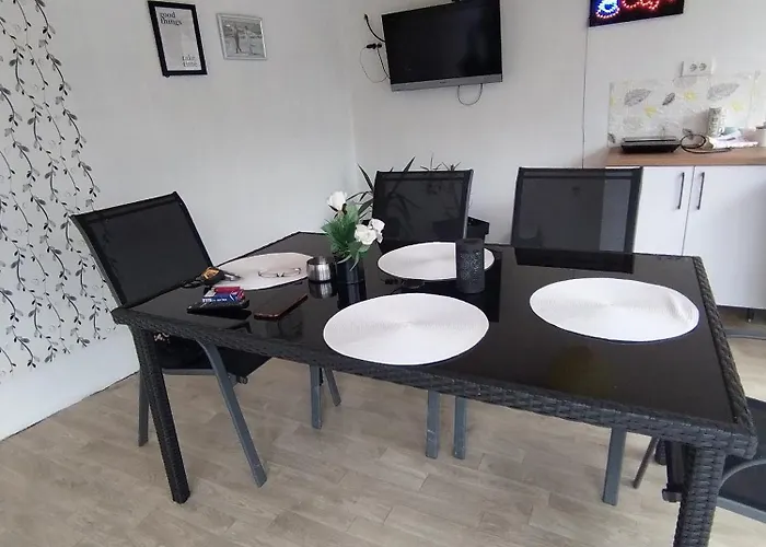 Merlin Kuca * Vrnjačka Banja